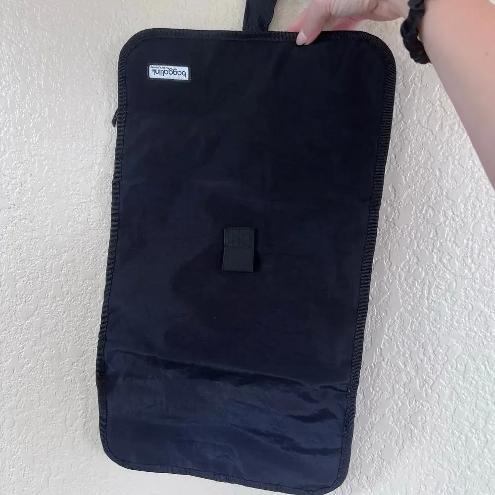 Baggallini Black‎ Nylon Hanging Tri Fold Toiletry Organizer Travel Bag Hook
